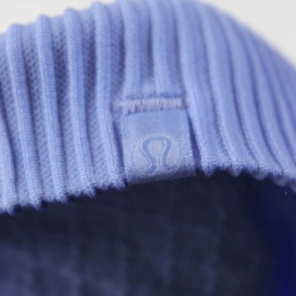 RARE Lululemon Mock Neck 6 Blue Lilac NWOT - Picture 10 of 11